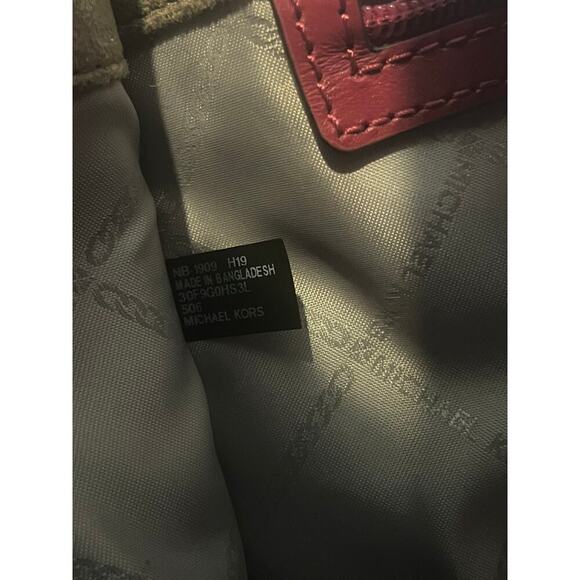 MICHAEL KORS NOUVEAU LARGE SATCHEL BAG PADLOCK KEY CROSSBODY BERRY VERSATILE - Picture 6 of 16